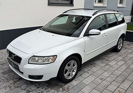 Volvo V50 Kombi 1.6 D Kinetic /2.HD/PDC/SZH
