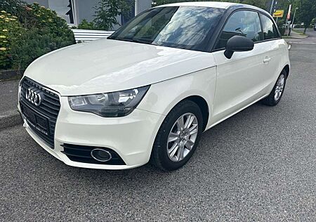Audi A1 attraction sehr gepflegt 1 J. Garantie