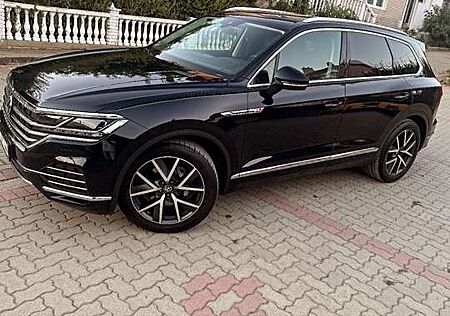 VW Touareg Volkswagen 3.0 V6 TDI 4Motion DPF Aut. Elegance