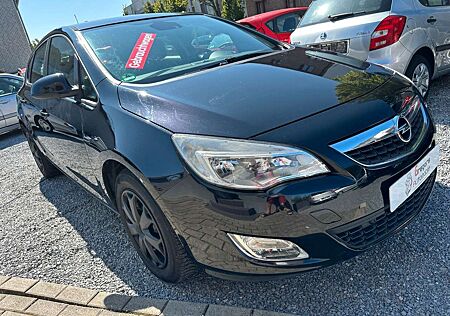 Opel Astra J Lim. 5-trg. Edition