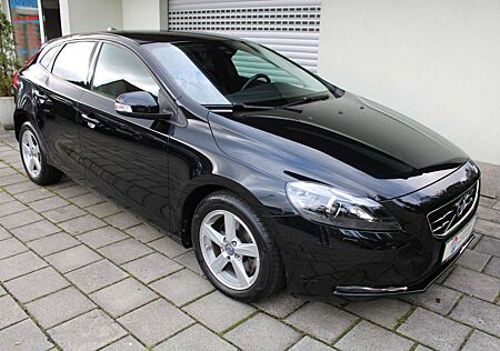 Volvo V40 T2 You BiXenon Klimaautomatik Sitzhzg PDC Rückfaka