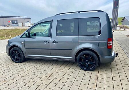VW Caddy Volkswagen Highline
