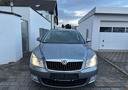 Skoda Octavia -TEMPOMAT-AHK-KLIMAAUTOMATIK-SHZ-PDC-