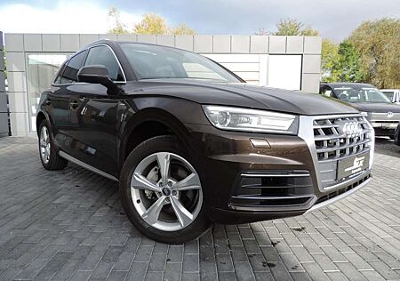 Audi Q5 2.0TDi quattro sport S-Line Pano Xenon AHK