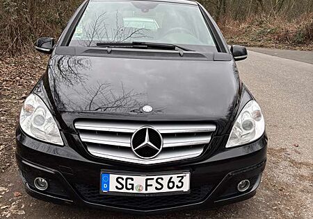 Mercedes-Benz B 180 CDI (245.207)