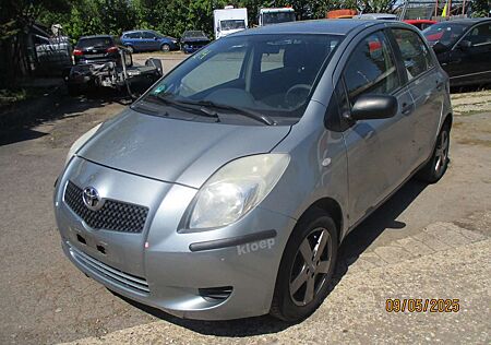 Toyota Yaris Euro-4-Klima-Cool