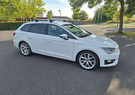 Seat Leon ST FR 2.0 TDI 184 PS AHK KAMERA PDC