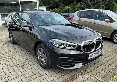 BMW 116 i DSG Navi Live Cockp. Prof. Sportsitze LED
