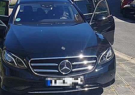 Mercedes-Benz E 220 d T 9G-TRONIC Avantgarde