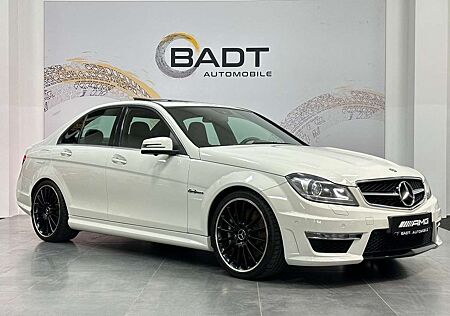 Mercedes-Benz C 63 AMG Harman Kardon 19" AMG Schiebedach