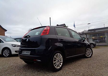 Fiat Grande Punto Emotion !!1.HAND!! Standheizung !!