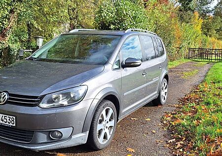 VW Touran Volkswagen 2.0 TDI DPF BlueMotion Technology DSG Comfortline