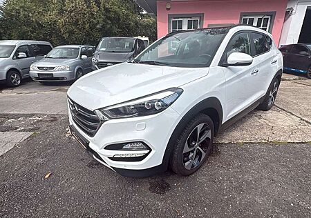 Hyundai Tucson Premium 4WD Pano/Automatik/Navi/