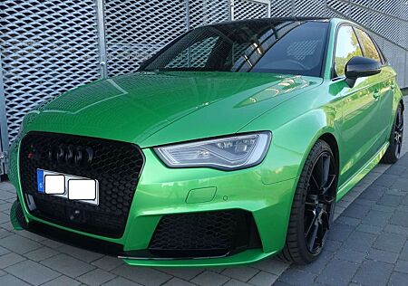 Audi RS3 RS 3 Sportback exclusive Applegreen