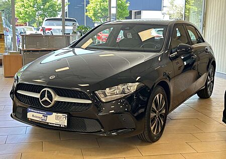 Mercedes-Benz A 250 MBUX*Pano*R.Cam*SHZ*Ambiente*Leder*CarPlay