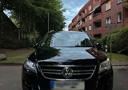 VW Tiguan Volkswagen 5N 2.0 TFSI 4Motion Team
