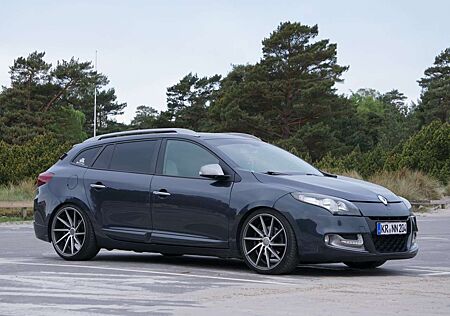 Renault Megane GT