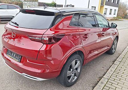 Opel Grandland Plug-in Hybrid 1.6 Automatik Ultimate