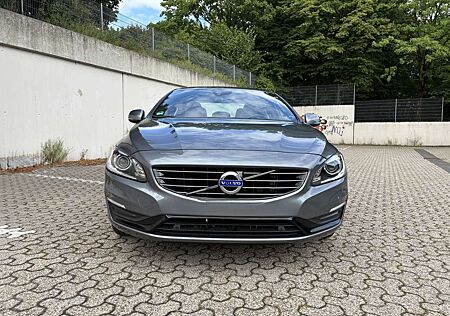 Volvo S60 T3 Geartronic Linje Svart