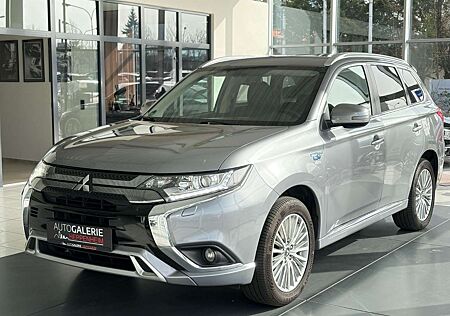 Mitsubishi Outlander PHEV Intro Edition 4WD