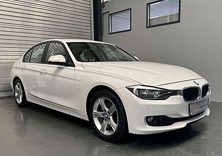 BMW 320 i Limousine/Vollleder/Automatik