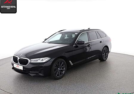 BMW 520 d T xDrive PANORAMA,HUD,KEYLESS,KAMERA,1.HD