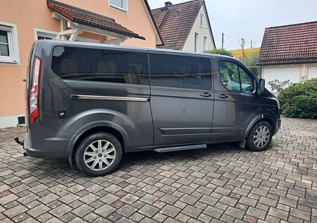 Ford Tourneo Custom 310 L2H1 VA Autm. Titanium X