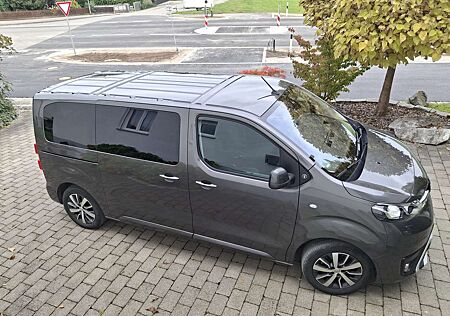 Toyota Pro Ace Proace Proace Verso 2,0-l-D-4D L1 (8-Si.) Autm. Team D.