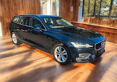 Volvo V60 Kombi Momentum Pro,AHK