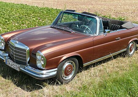 Mercedes-Benz 280 280SE, W111, CABRIOLET