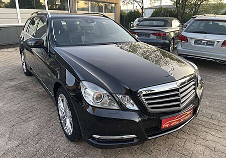 Mercedes-Benz E 200 CGI Avantgarde BlueEfficiency Automa. Top Gepflegt