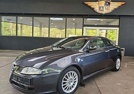 Alfa Romeo GT 2.0 16V JTS Selesp Distinctive PDC/LEDER/BOSE