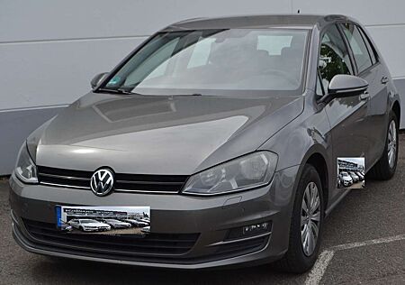 VW Golf Volkswagen 1.6 TDI BMT Trendline*NAVI*KLIMAAUTOMATIK*