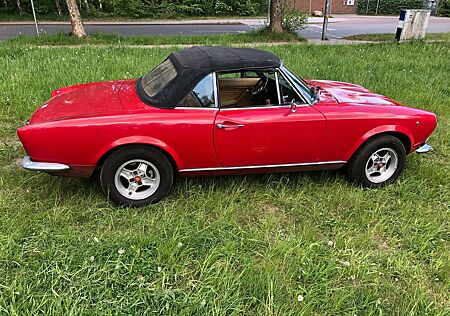 Fiat 124 Spider