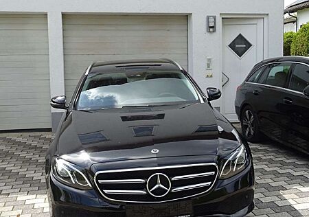 Mercedes-Benz E 220 d T Modell AVANTGARDE