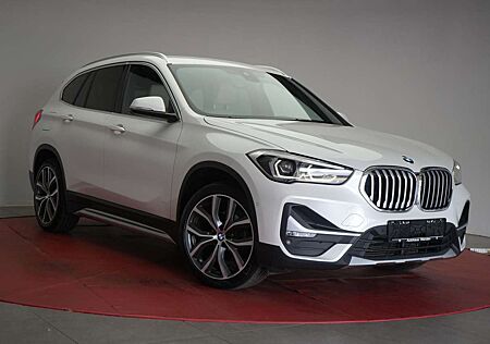 BMW X1 xDrive18d xLine Navi/Leder/Temp/Kamera/AHK