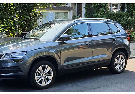 Skoda Karoq 1.5 TSI ACT Style 1. Hd. Scheckheftgepflegt