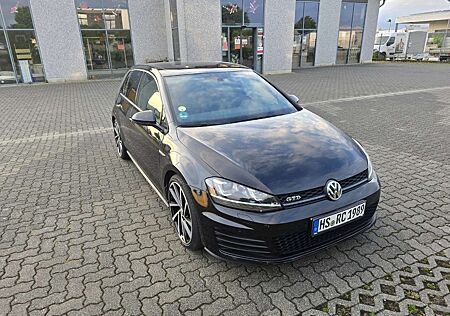 VW Golf Volkswagen GTD Sport & Sound