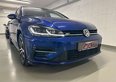 VW Golf Volkswagen VII Var. Highline Pano/R-Line/LED/ACC/AHK..