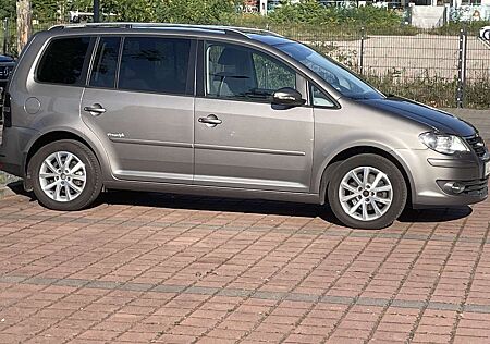 VW Touran Volkswagen 2.0 TDI DPF DSG Freestyle