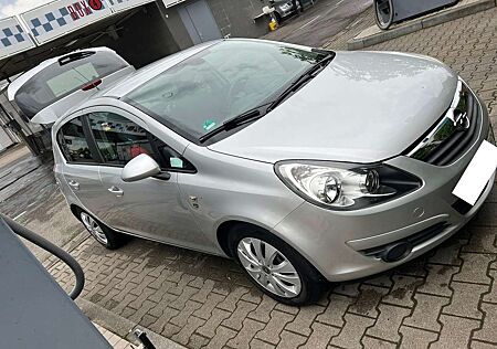 Opel Corsa 1.4 16V Selection