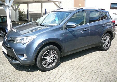 Toyota RAV 4 Edition 2014,1.Hand,Scheckheft,Navigation,AHK,usw!