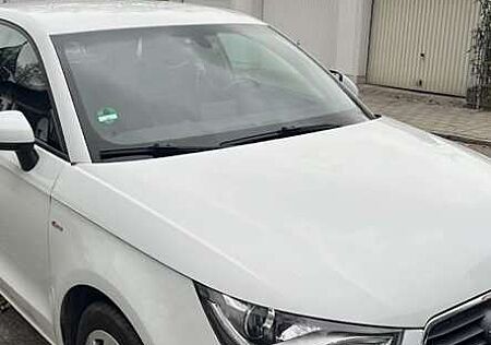 Audi A1 1.4 TFSI Sportback S tronic line Sportpaket