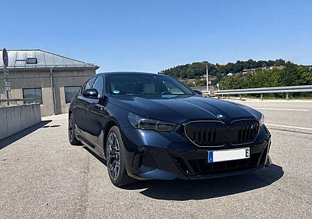 BMW i5 gebraucht kaufen BMW i5 40 eDrive M Sport, AHK, Vollausst. Assist, B&W Sur