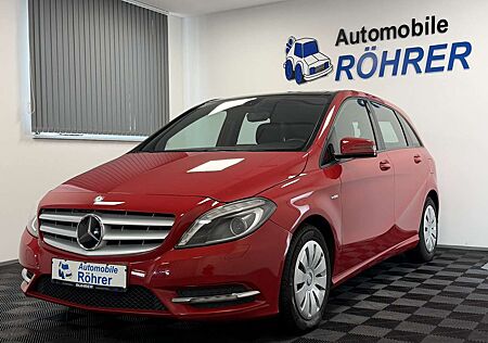 Mercedes-Benz B 200 BlueEff. 7G Sports-Tourer Pano Navi Kamera