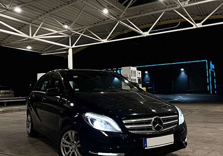 Mercedes-Benz B 180 CDI BlueEFFICIENCY EDITION 1
