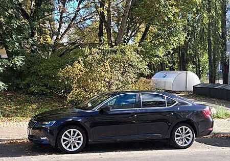 Skoda Superb 2.0 TDI DSG Style
