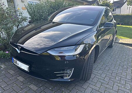 Tesla Model X 100D Allradantrieb