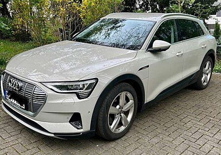 Audi e-tron 55 quattro advanced