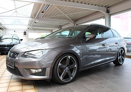 Seat Leon ST FR 2.0 TDI DSG+Pano+NAVI+LED+19"